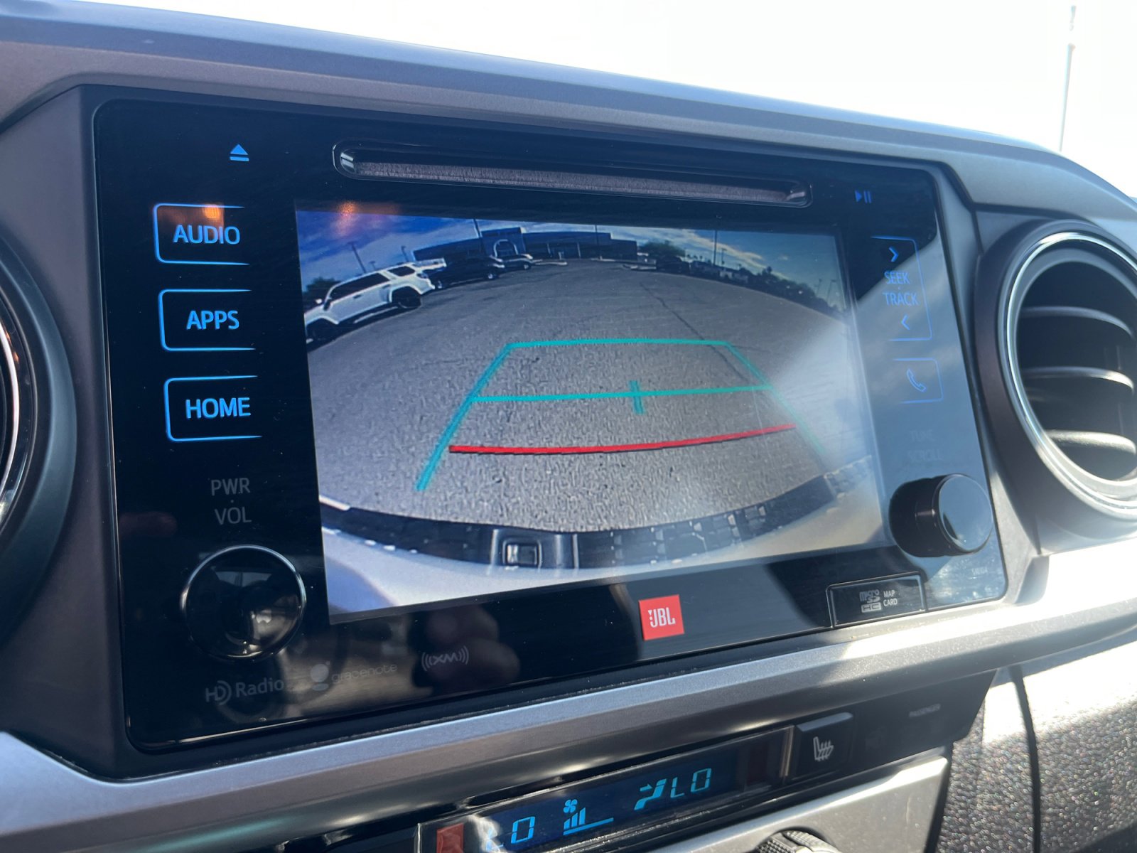 Used 2017 Toyota Tacoma Limited image 29