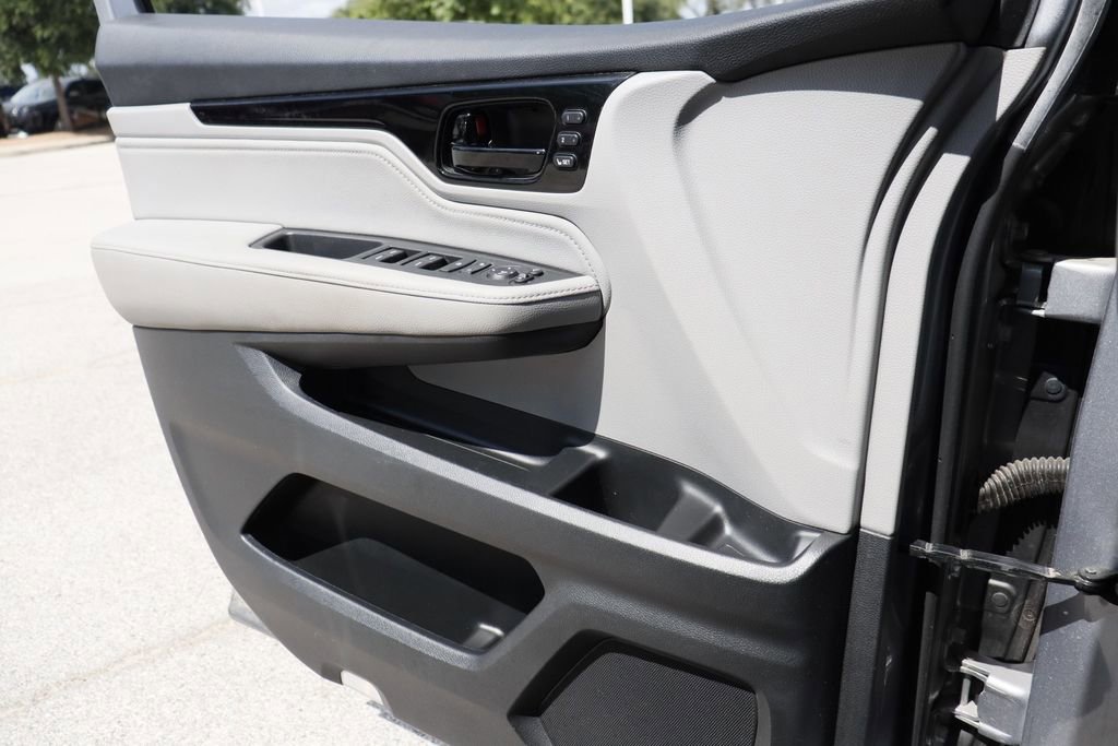 Used 2019 Honda Odyssey Elite image 18