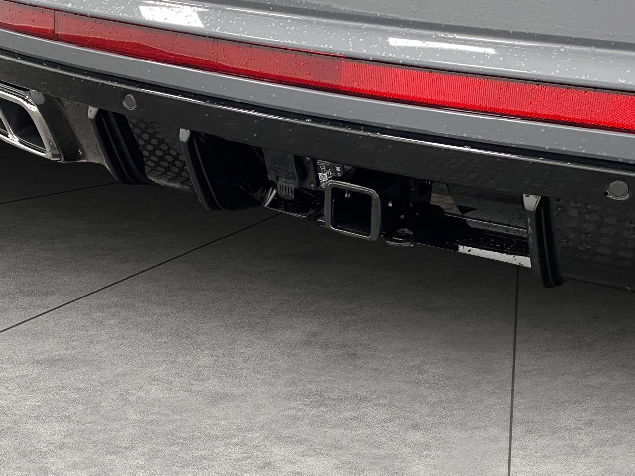 New 2026 Volkswagen Atlas Cross Sport SEL Premium R-Line image 4