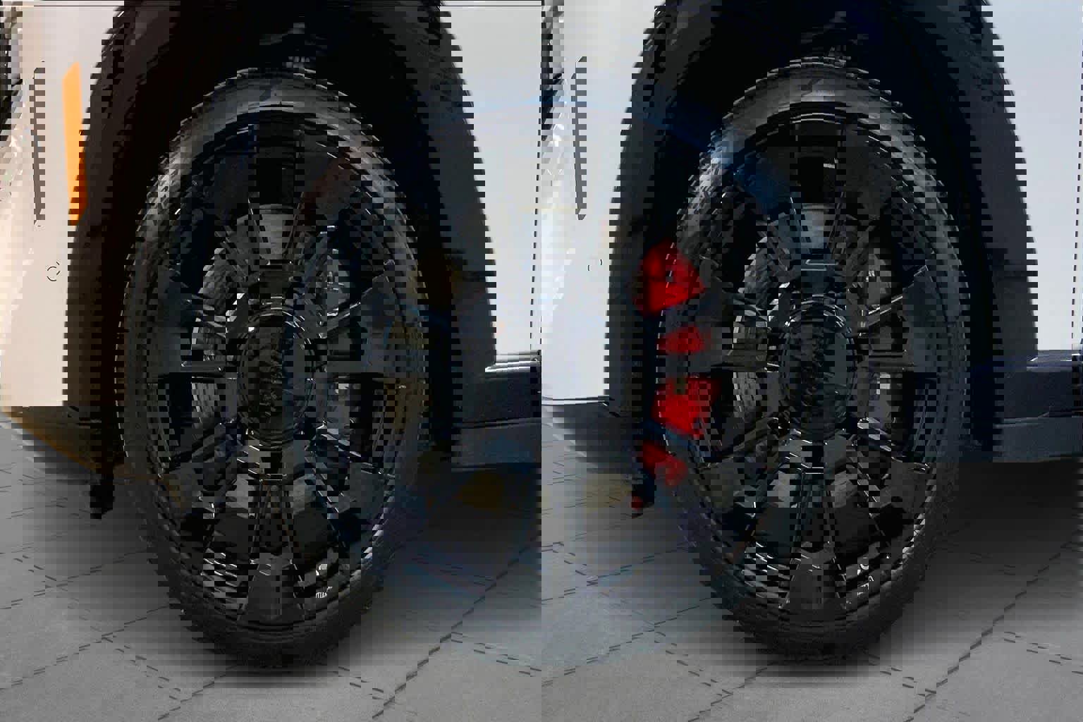 Used 2025 BMW XM image 10