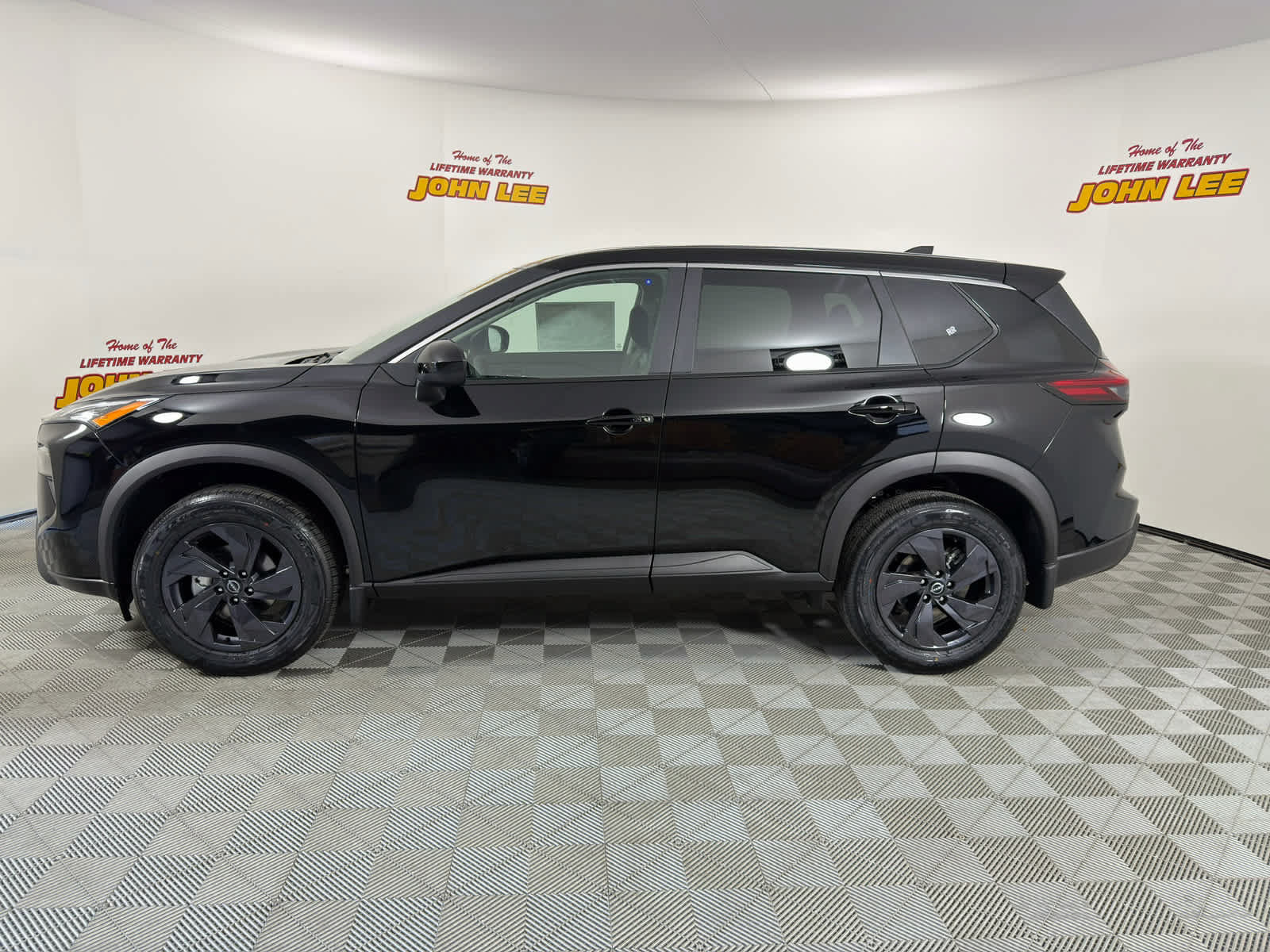 New 2026 Nissan Rogue SV FWD image 2
