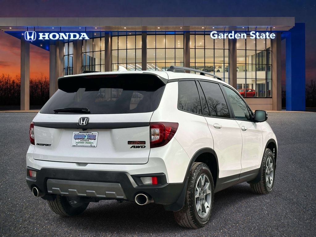 Certified 2023 Honda Passport TrailSport image 4