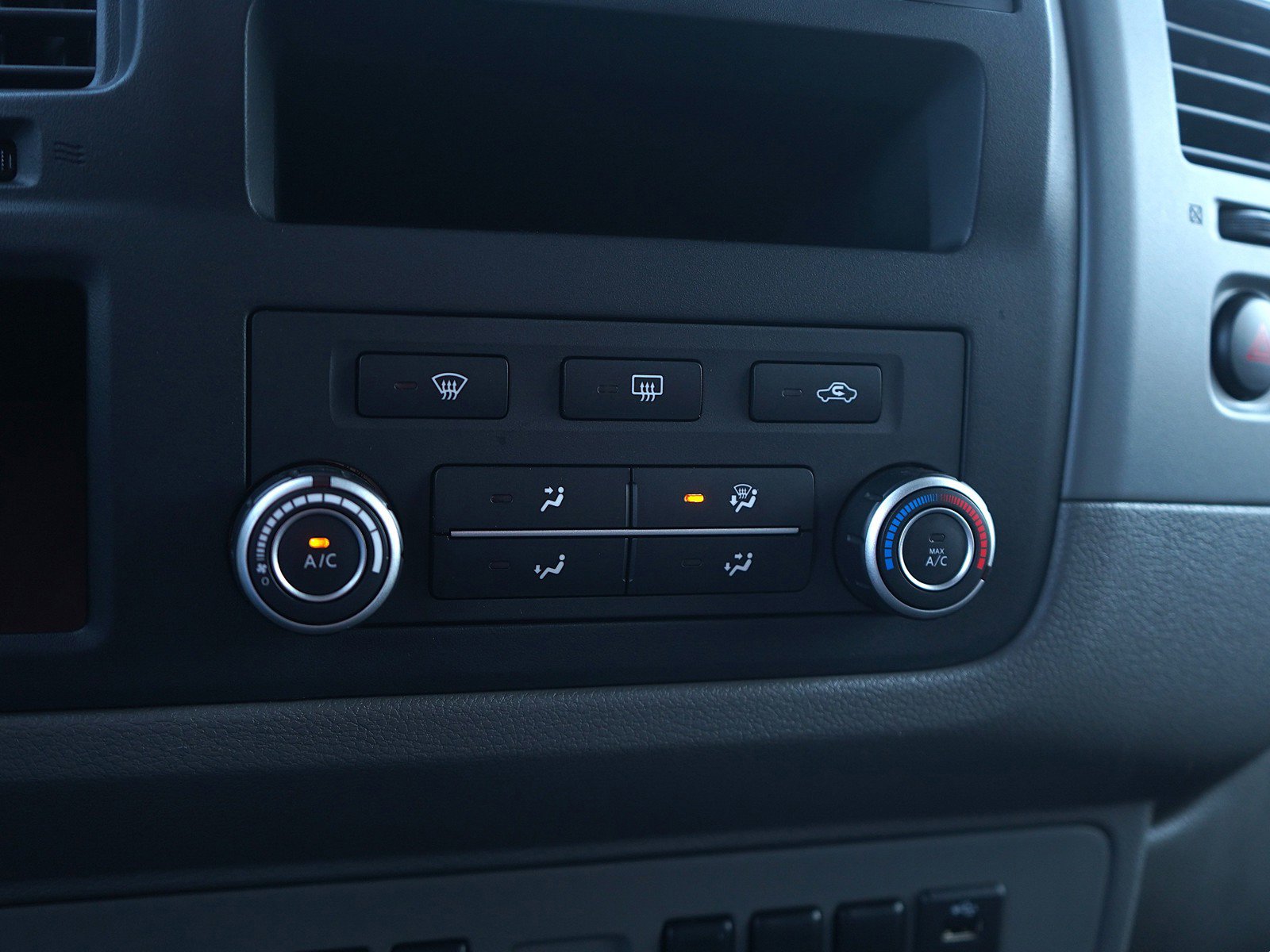 Used 2021 Nissan NV 2500 SV w/ Navigation Package image 26