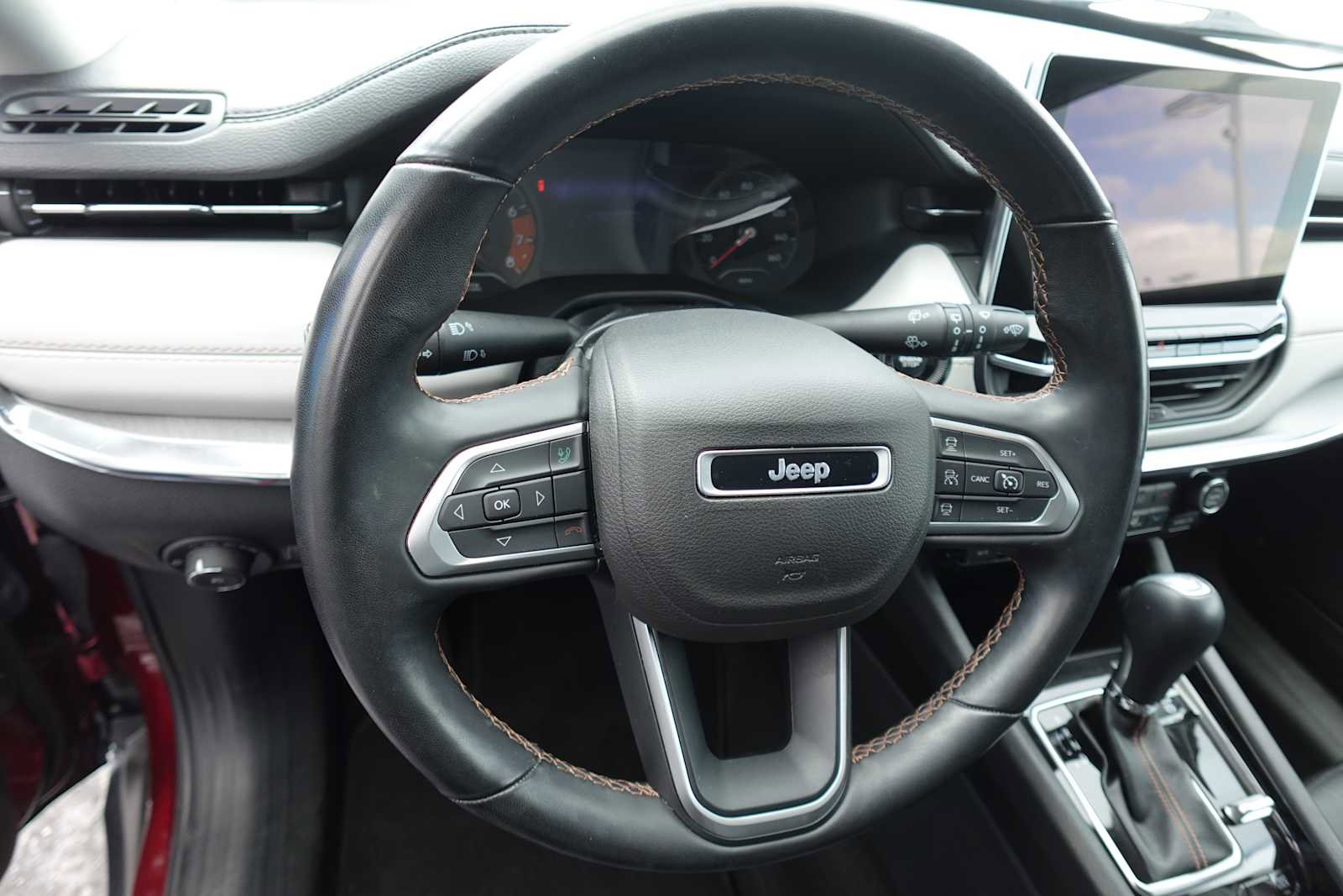 Used 2022 Jeep Compass Limited AWD/4WD image 14