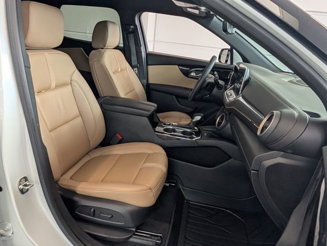 Certified 2023 Chevrolet Blazer Premier w/ Driver Confidence II Package image 17