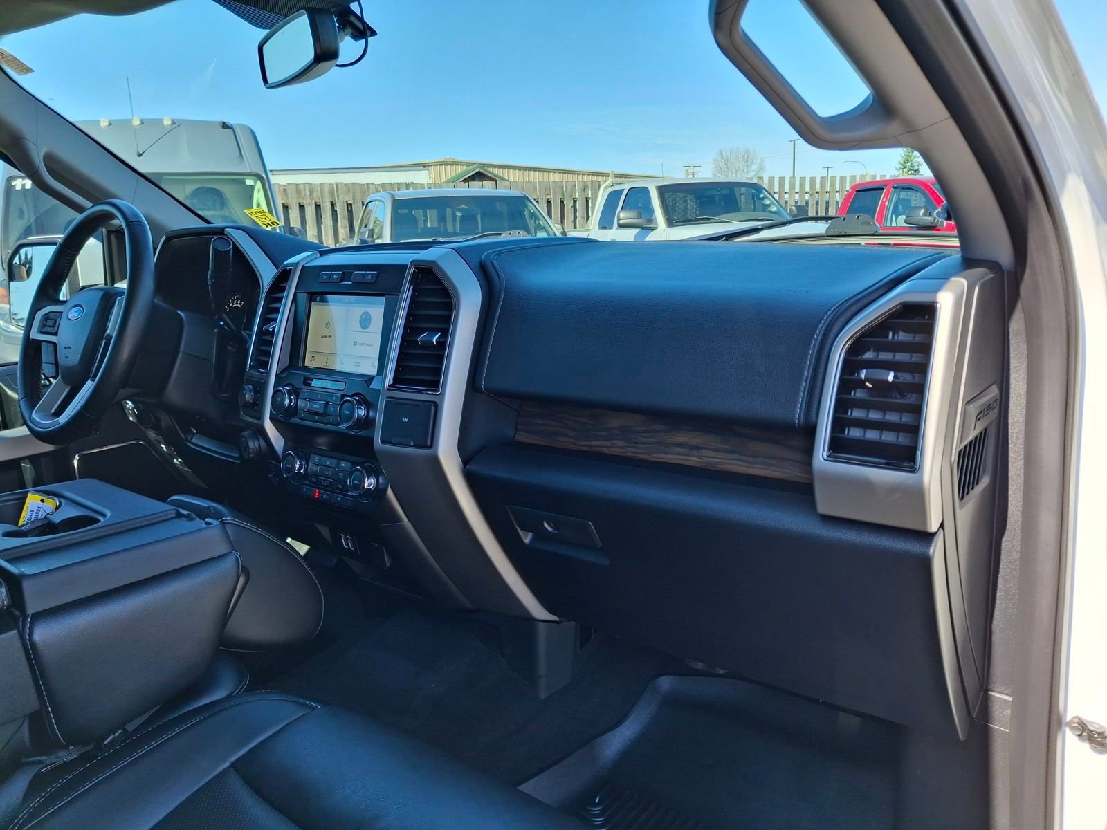 Used 2019 Ford F150 Lariat w/ Trailer Tow Package image 26