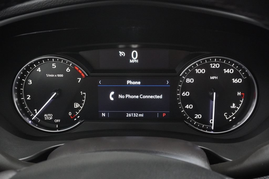 Used 2023 Cadillac XT4 Luxury w/ Cold Weather Package FWD image 10