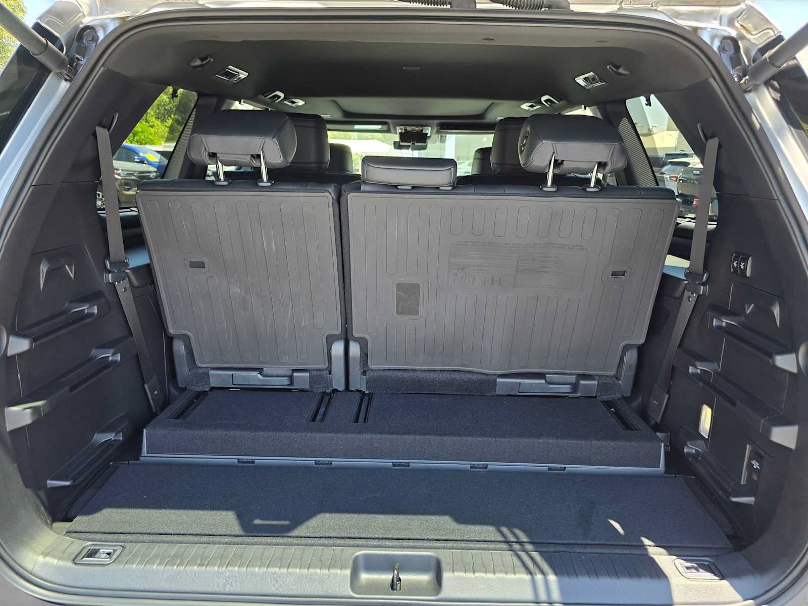 Certified 2024 Toyota Sequoia Platinum AWD/4WD image 15