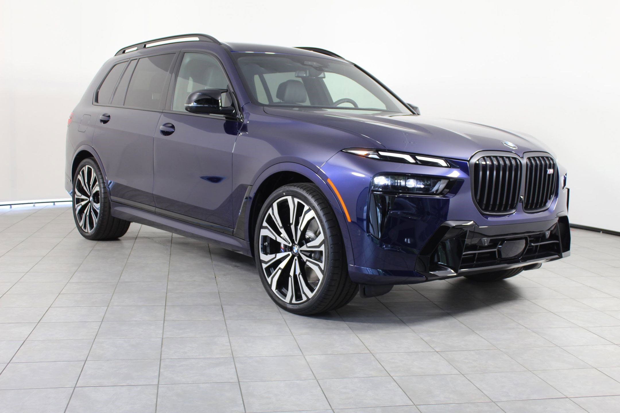 New 2026 BMW X7 M60i image 7