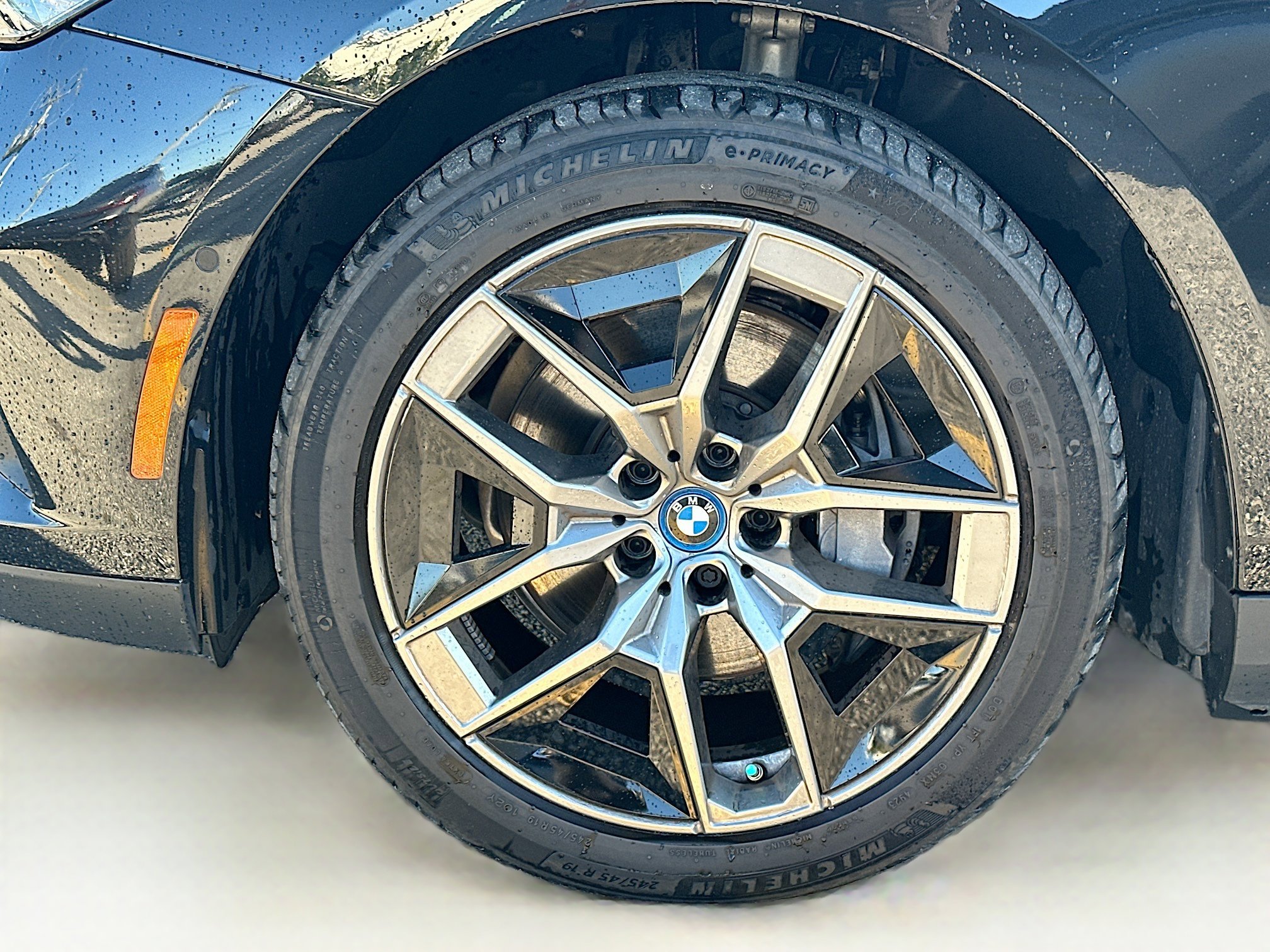 Used 2024 BMW i5 eDrive40i w/ Premium Package image 38