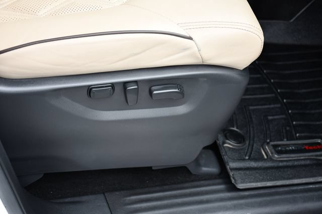 Used 2022 Nissan Armada Platinum AWD/4WD image 36