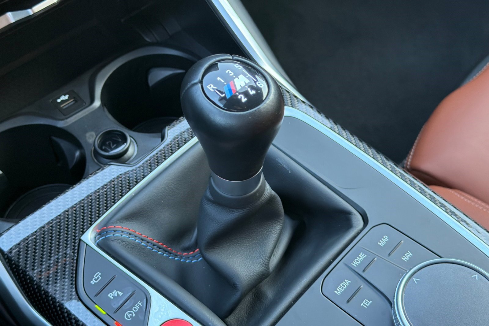 Used 2025 BMW M4 Coupe w/ Executive Package image 27