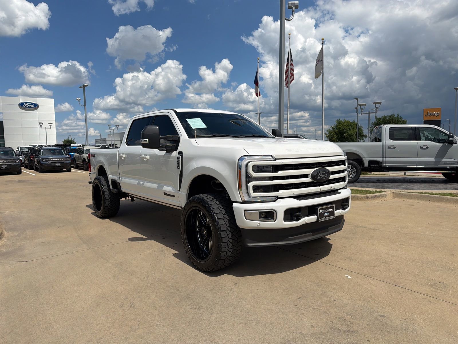 Used 2023 Ford F250 Platinum AWD/4WD image 7