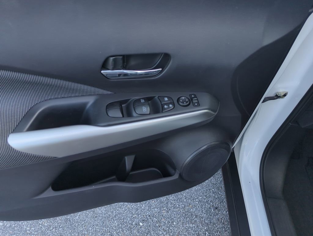 Used 2020 Nissan Kicks SV image 19