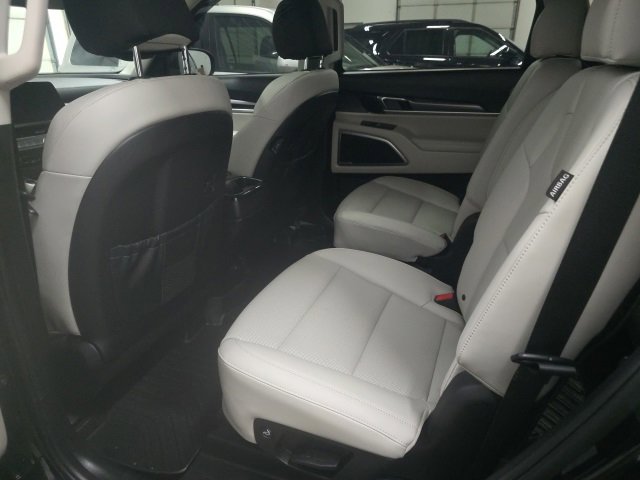 Used 2024 Kia Telluride S w/ S Sunroof Package image 13
