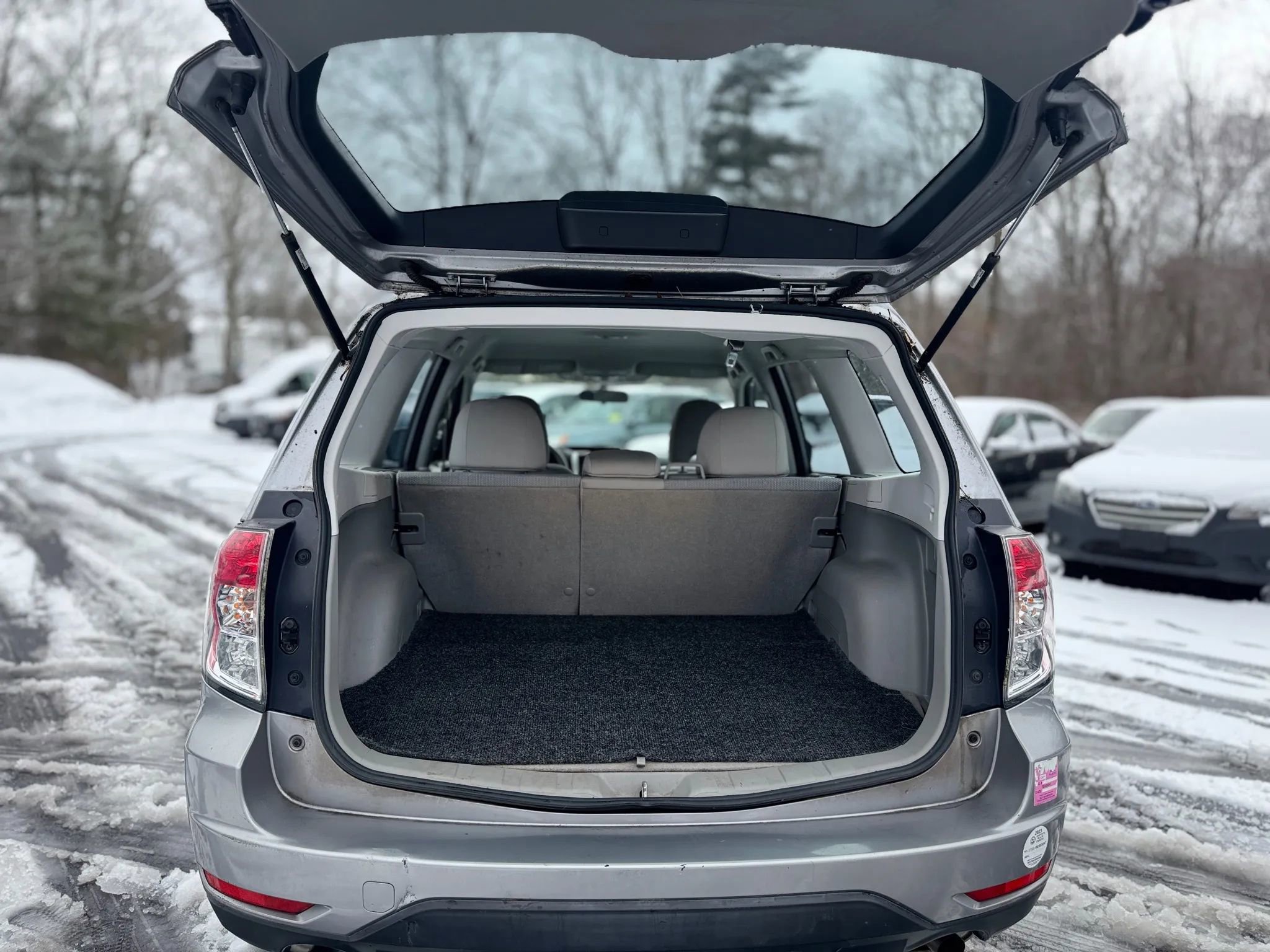 Used 2011 Subaru Forester 2.5X w/ Alloy Wheel Value Pkg image 10