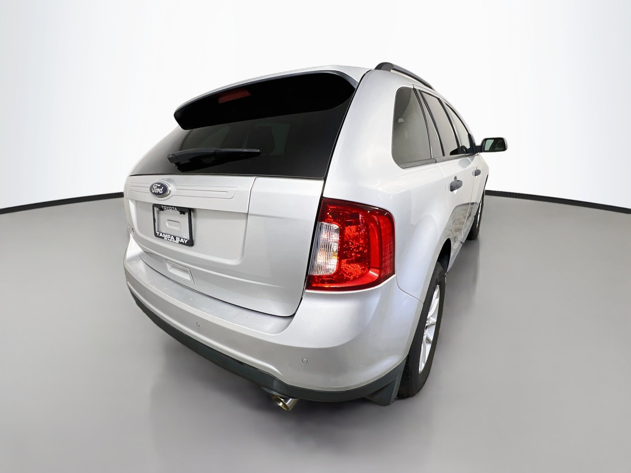 Used 2013 Ford Edge SE FWD image 4