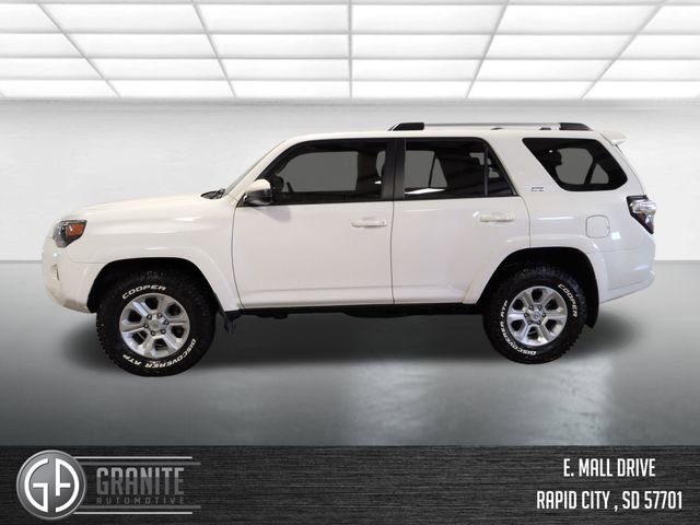 Used 2022 Toyota 4Runner SR5 AWD/4WD image 2