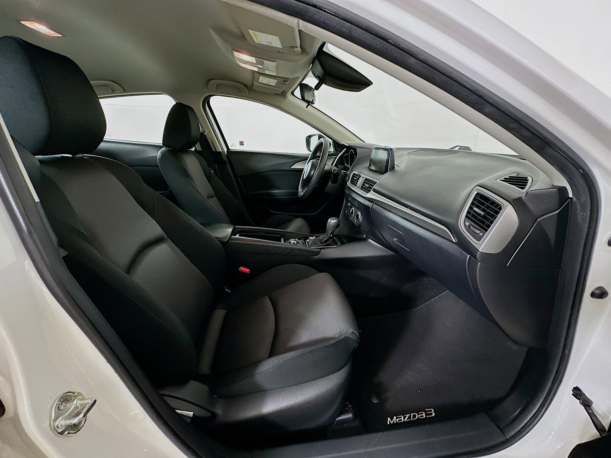 Used 2018 MAZDA MAZDA3 Sport image 30