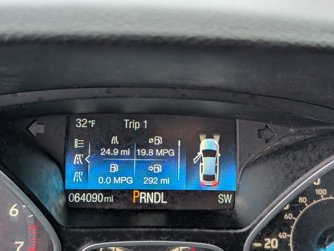 Used 2017 Ford Focus SE w/ Cold Weather Package image 40