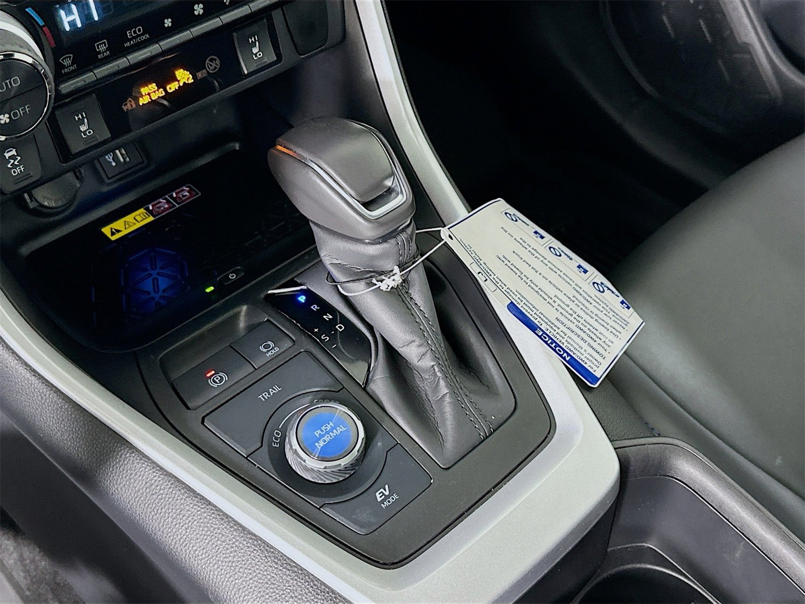 Used 2024 Toyota RAV4 XSE w/ Advanced Technology Package image 17