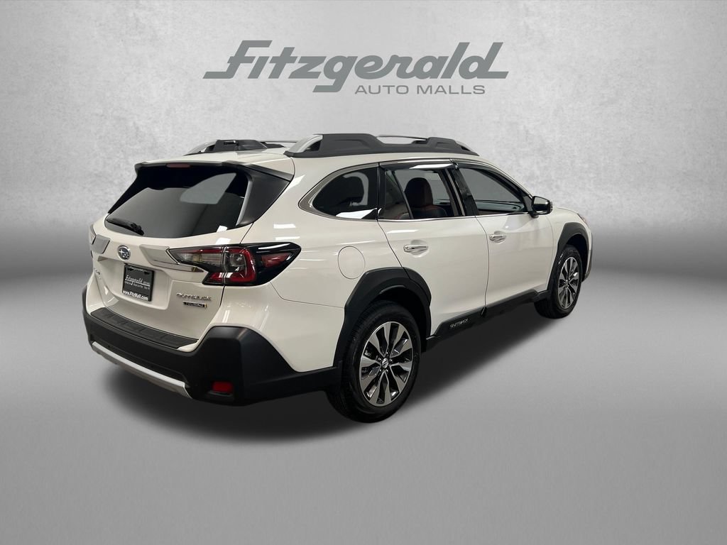 Used 2025 Subaru Outback Touring w/ Popular Package #2 AWD/4WD image 6
