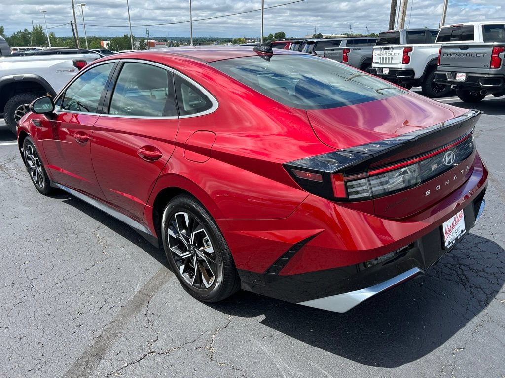 Used 2025 Hyundai Sonata SEL FWD image 7