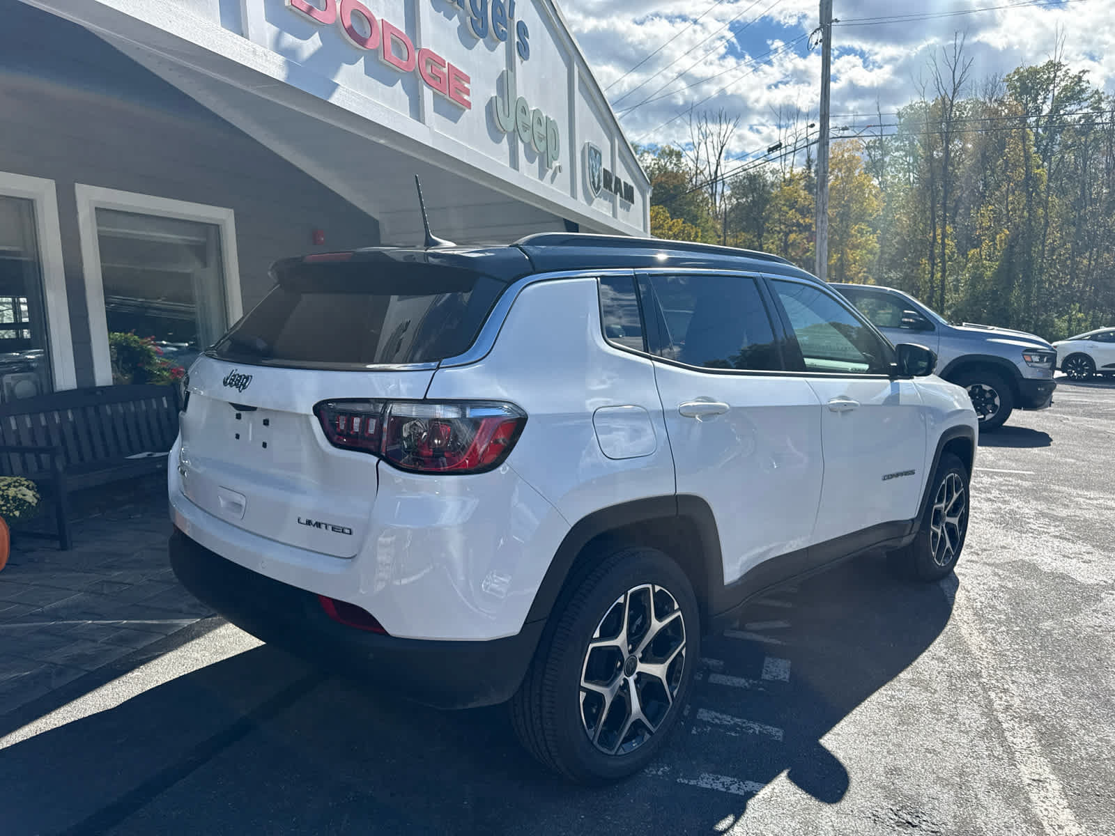 New 2026 Jeep Compass Limited w/ Sun, Sound & Navigation Group AWD/4WD image 3