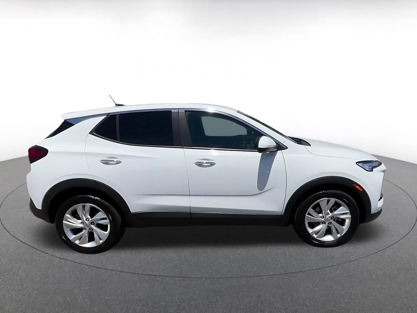 Used 2025 Buick Encore GX Preferred FWD image 16