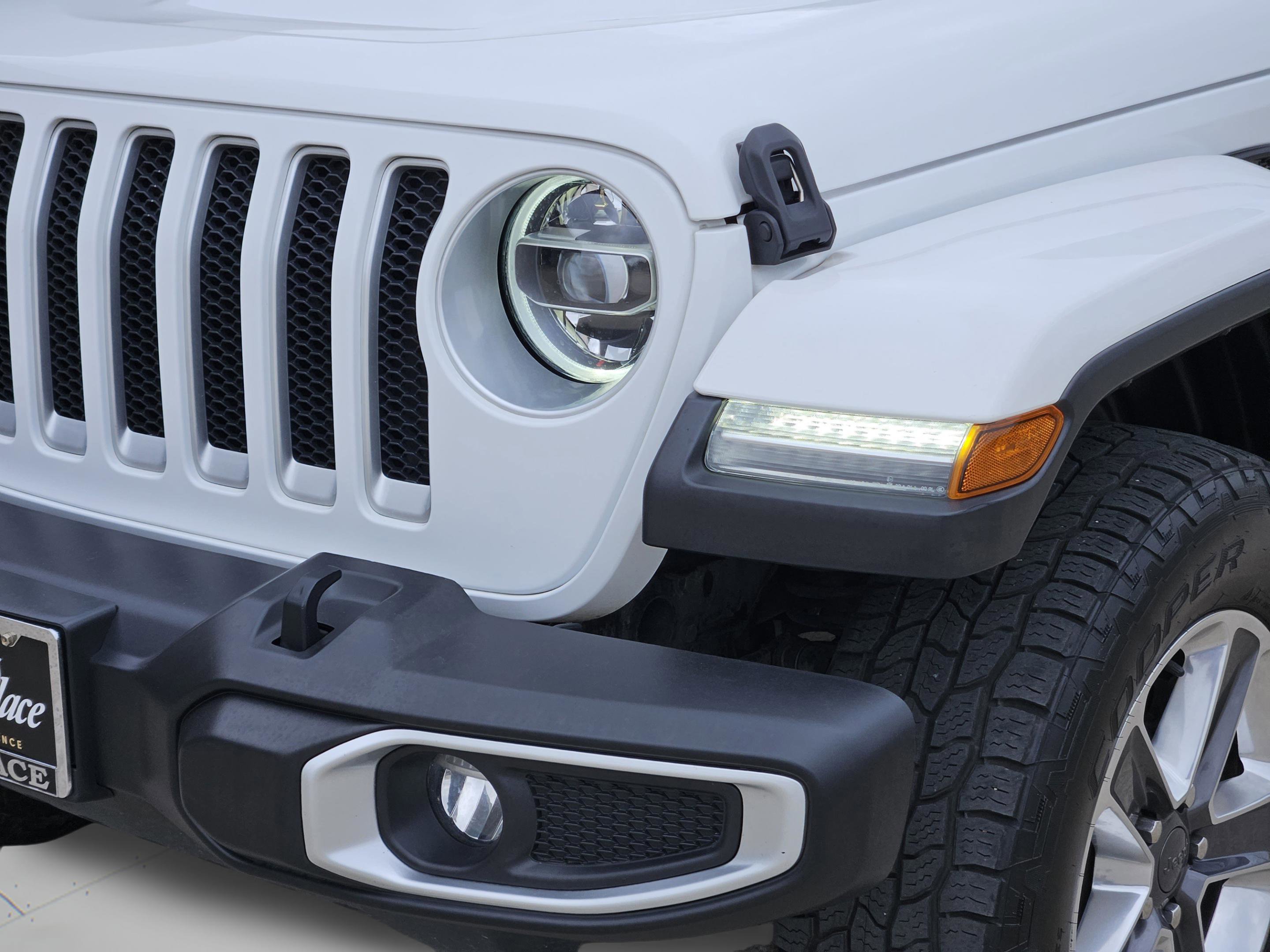 Used 2021 Jeep Wrangler Unlimited Sahara w/ LED Lighting Group image 11