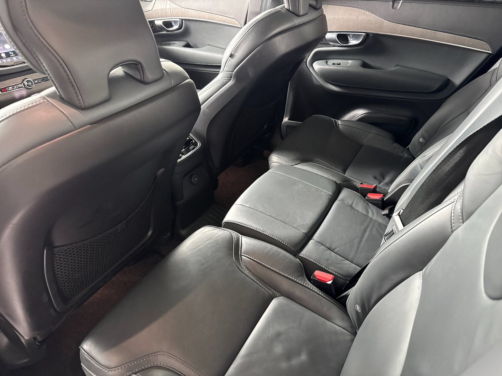 Certified 2024 Volvo XC90 T8 Ultimate AWD/4WD image 6