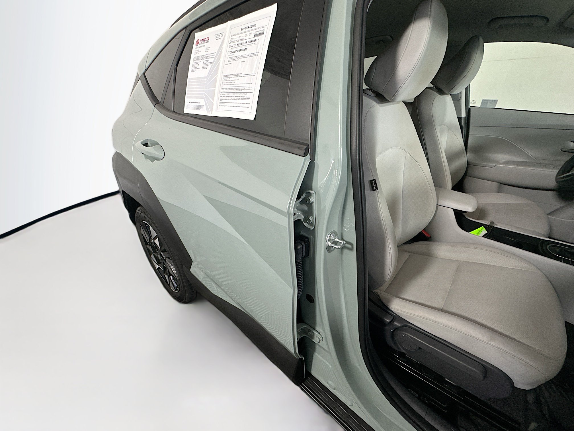 Used 2025 Hyundai Kona SEL FWD image 28