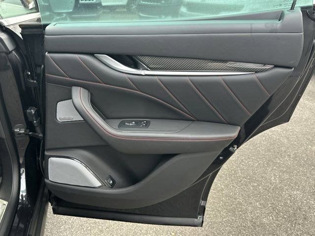 Used 2019 Maserati Levante GTS image 22