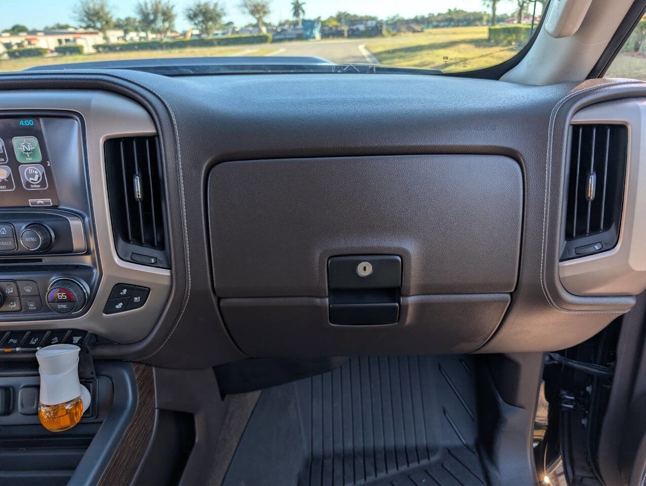 Used 2017 GMC Sierra 2500 Denali w/ Duramax Plus Package image 27