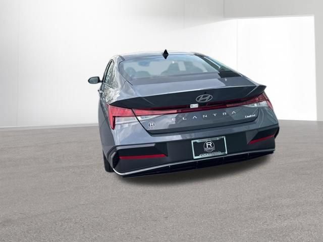 New 2026 Hyundai Elantra Limited FWD image 7