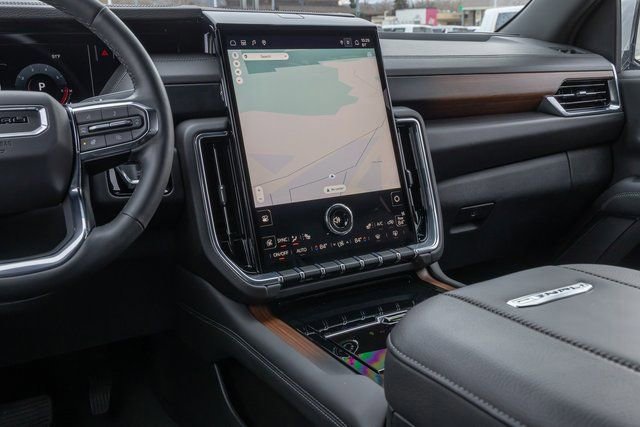 Used 2025 GMC Yukon Denali image 20