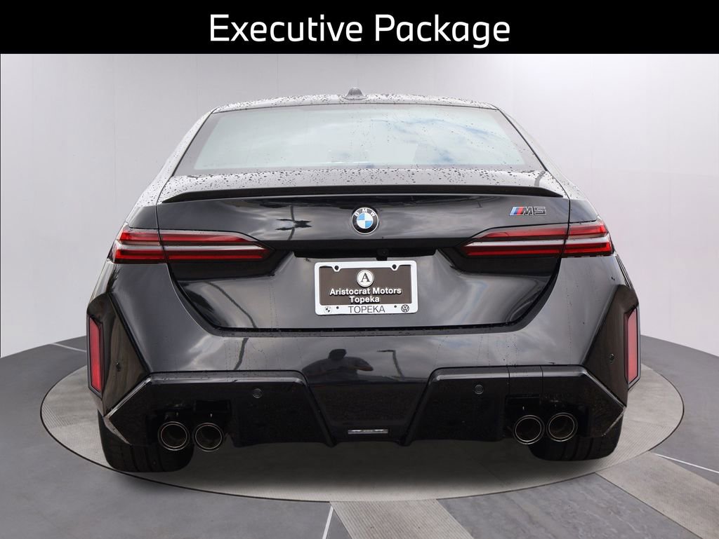 New 2026 BMW M5 w/ Carbon Package image 8