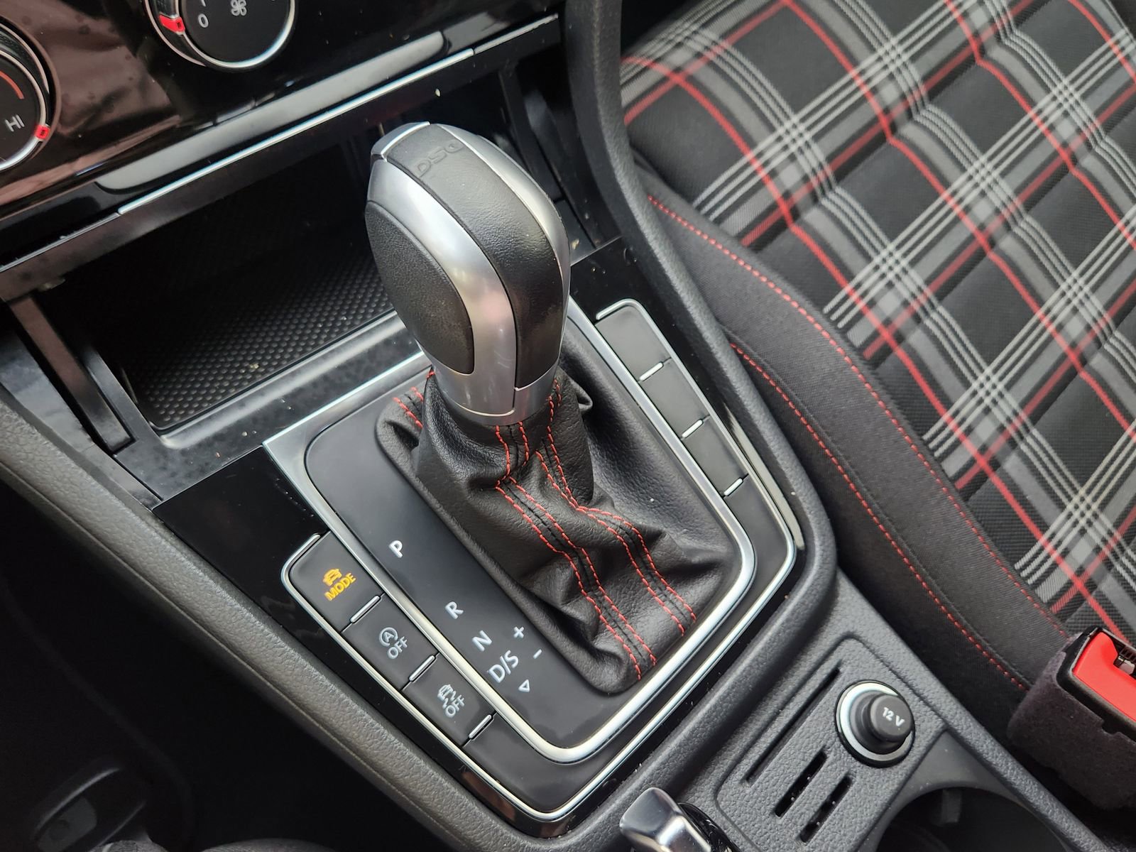 Used 2018 Volkswagen GTI S image 23