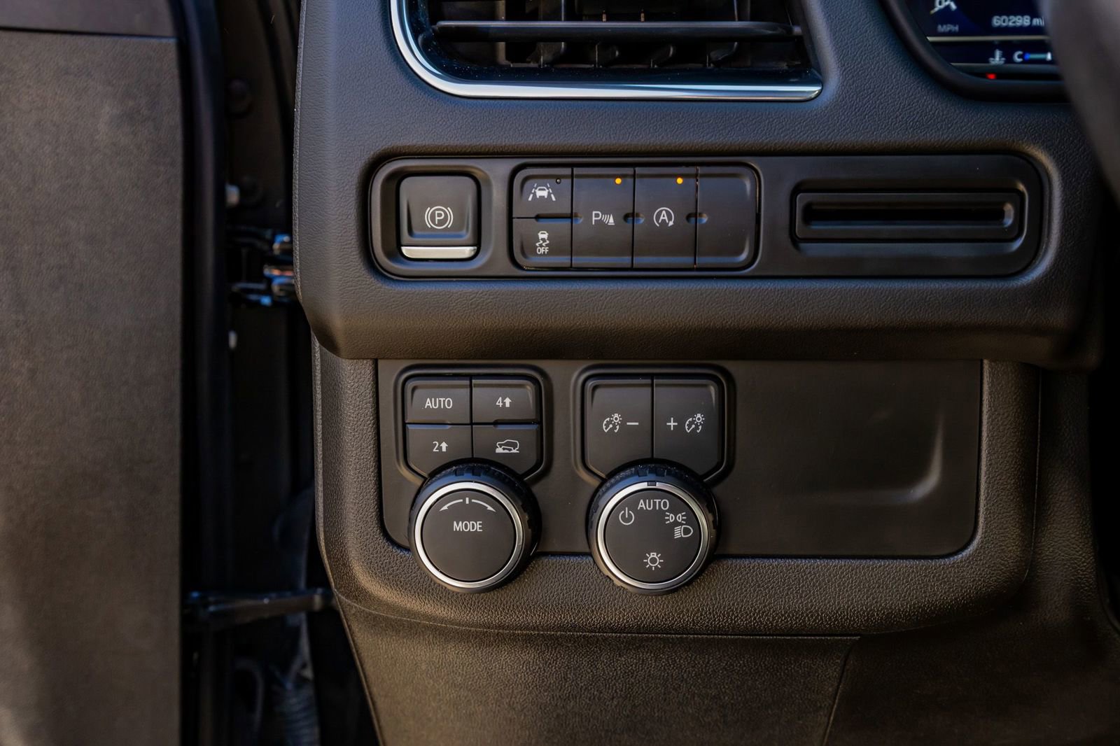 Used 2023 Chevrolet Tahoe RST AWD/4WD image 21