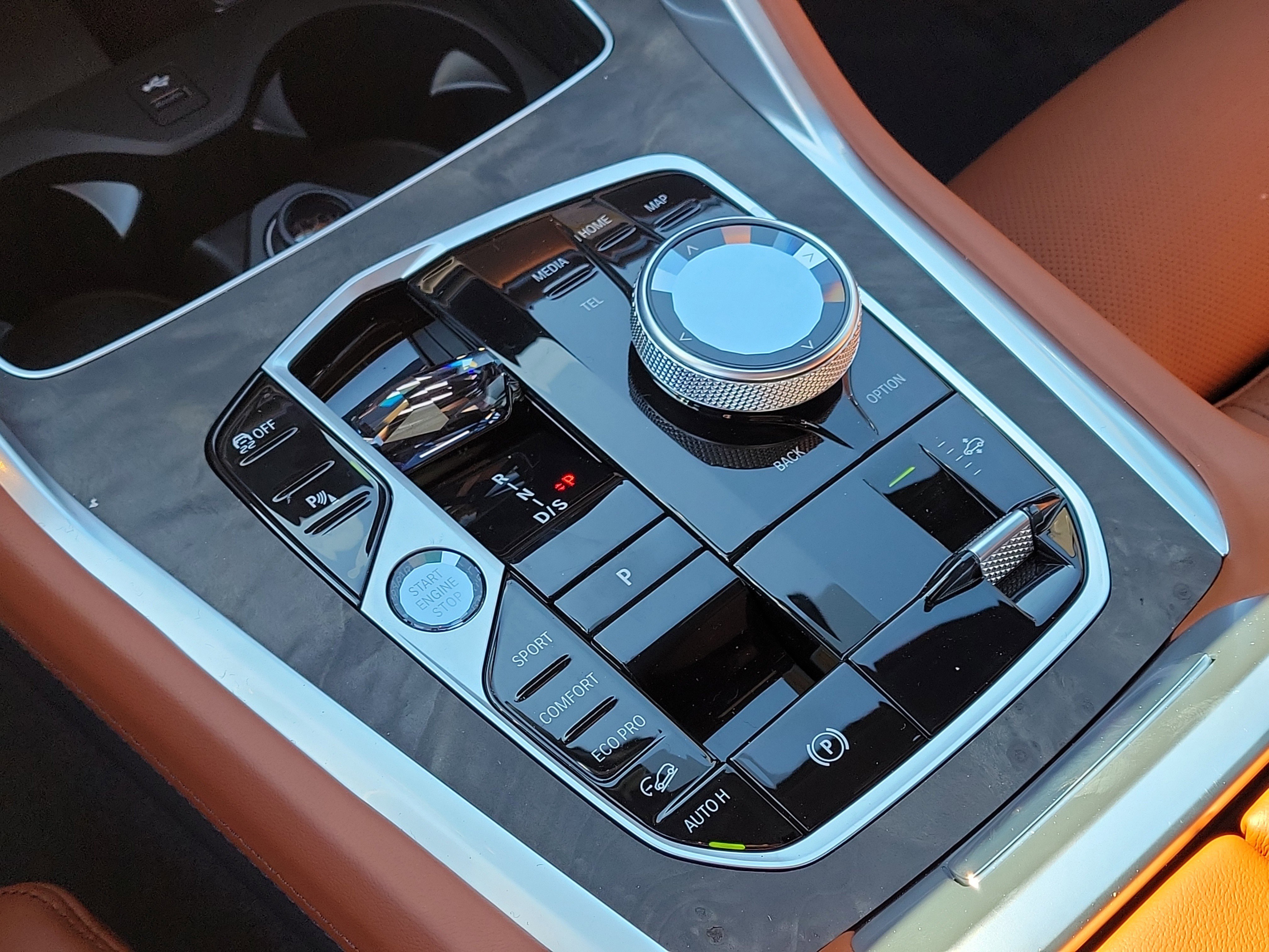 New 2026 BMW X6 xDrive40i w/ Executive Package image 21