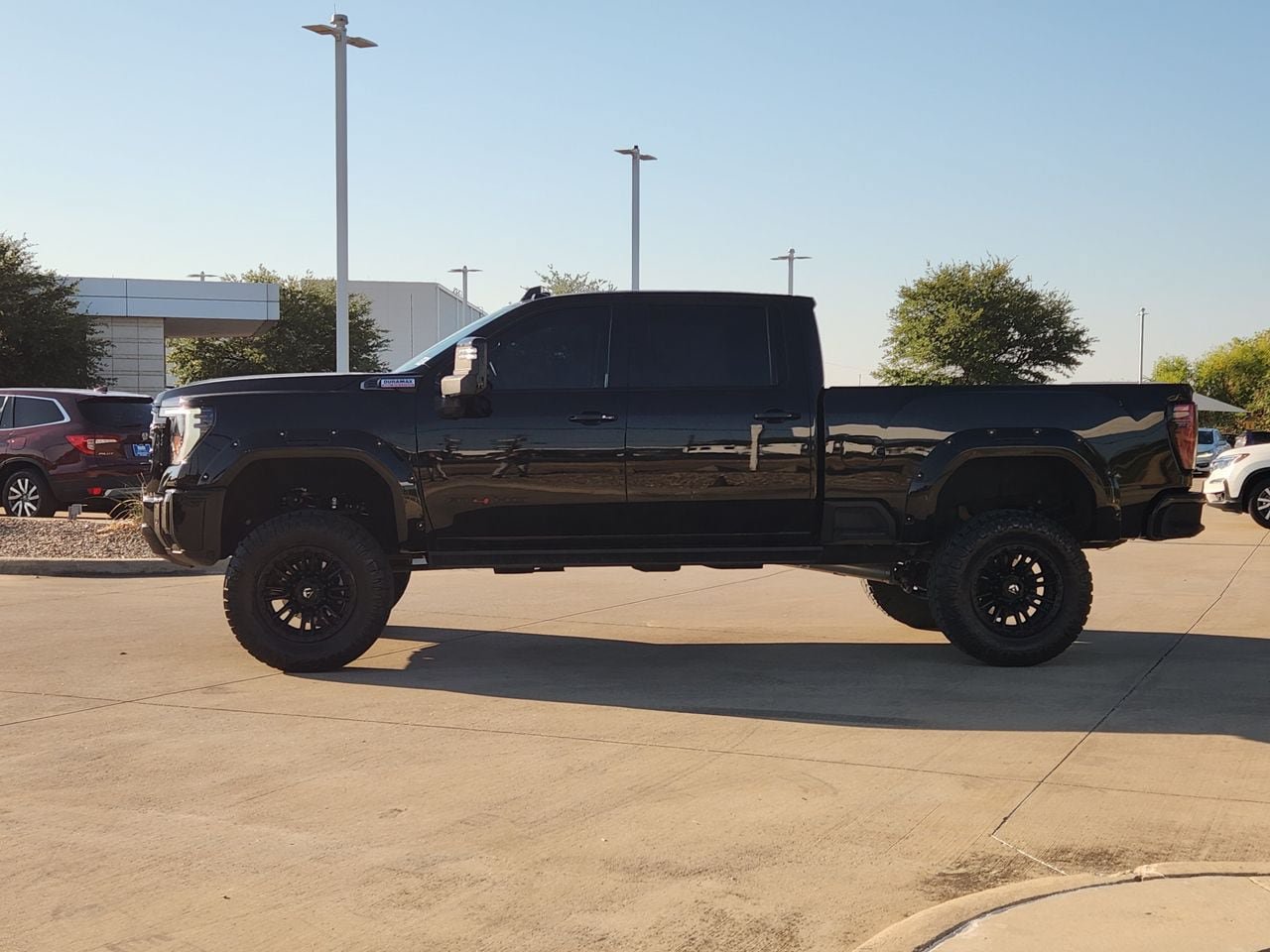 Used 2025 GMC Sierra 2500 AT4 w/ AT4 Premium Plus Package AWD/4WD image 4