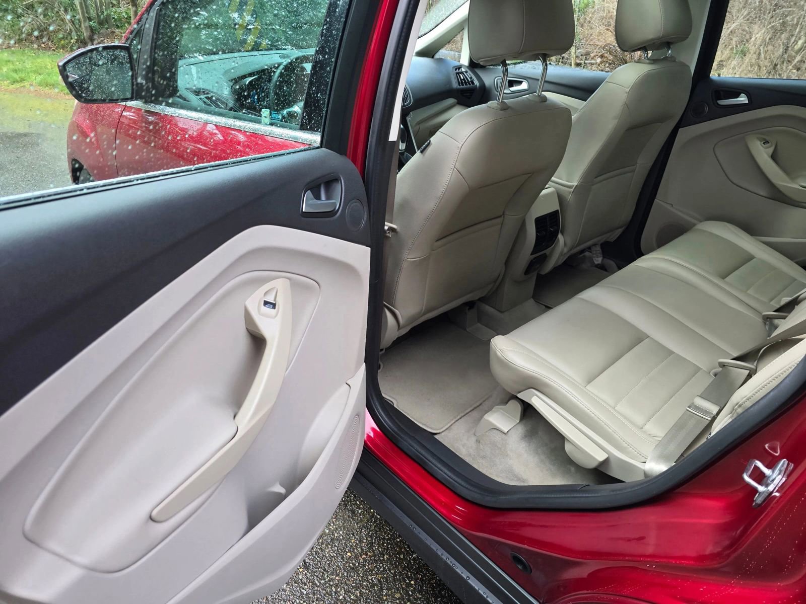 Used 2015 Ford C-MAX SEL w/ Equipment Group 303A image 17