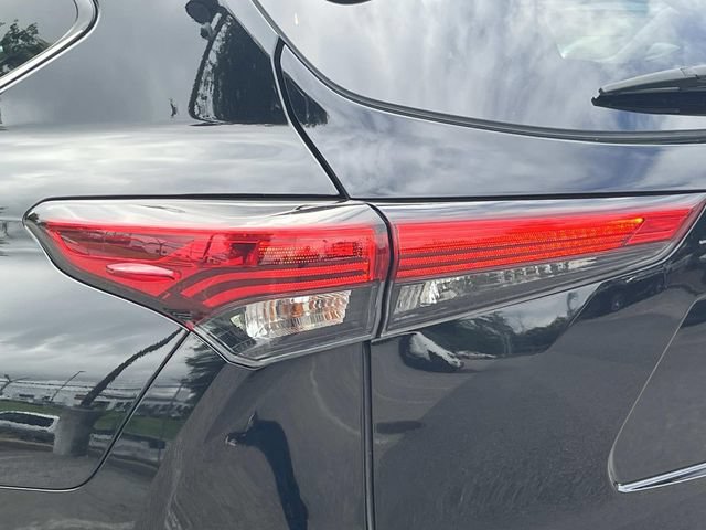 Used 2022 Toyota Highlander Platinum AWD/4WD image 10