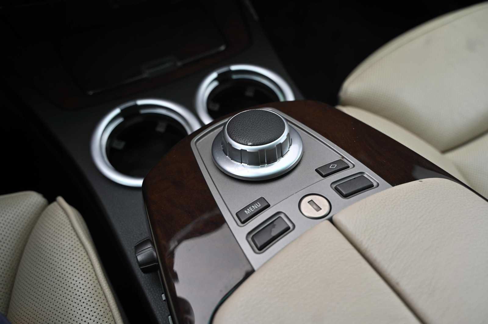 Used 2007 BMW 750i RWD image 12