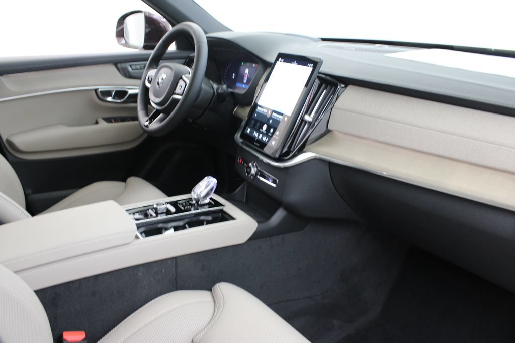 New 2026 Volvo XC90 B5 Ultra w/ Protection Package AWD/4WD image 26