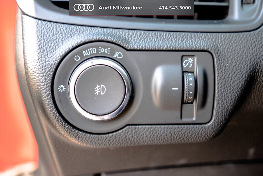 Used 2020 Buick Envision Essence FWD image 22