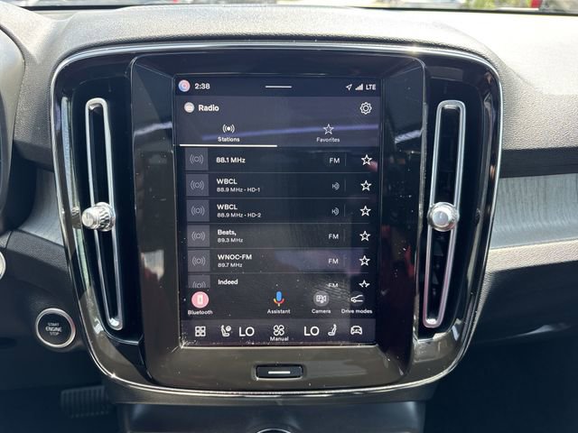 Used 2023 Volvo XC40 B5 Plus w/ Climate Package AWD/4WD image 13