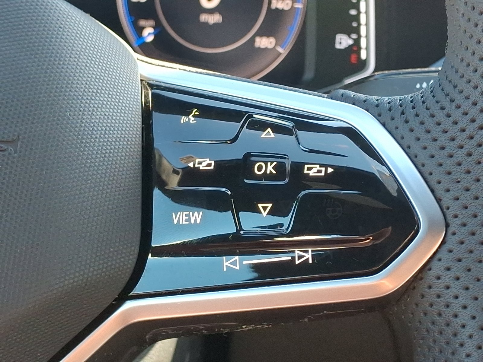 Certified 2021 Volkswagen Arteon SEL image 25