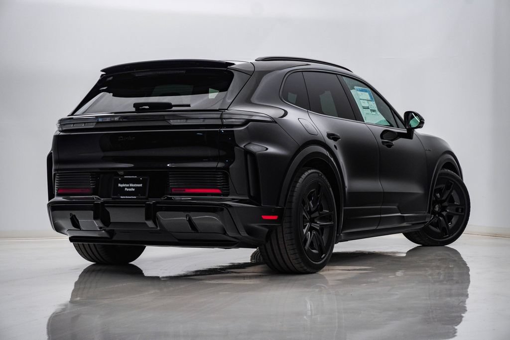 New 2026 Porsche Cayenne Turbo AWD/4WD image 12