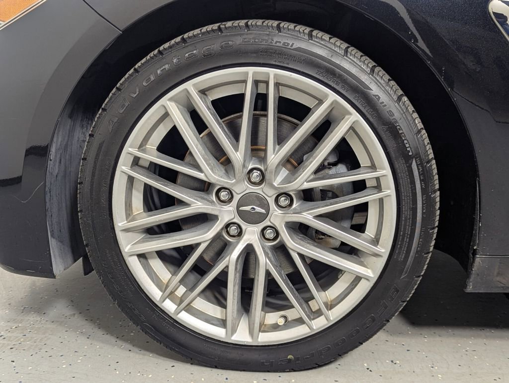 Used 2020 Genesis G70 2.0T w/ Elite Package RWD image 11